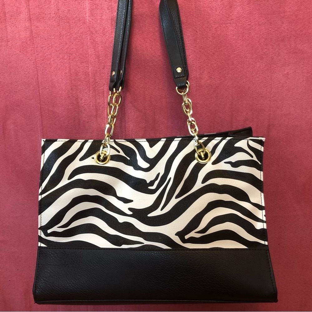 Bueno Handbag/Purse Fun Zebra Design